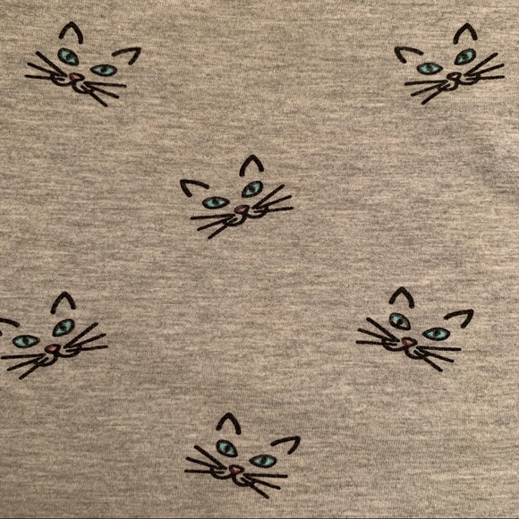 Messy Bun Cat Shirt - Picture 3 of 3